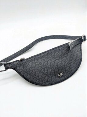 NWT Michael Kors reversible Crossbody Fanny Pack